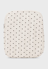 10568 Dottedcomputercover Ecrublackdots 1