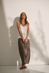 Asanas Pants Dark Taupe Sunshine Top White 1354 LOW