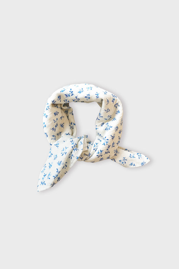 Lesswastesmallscarf Flower