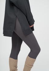 Saga Darkgrey Anura Timelessgrey Legwarmers Taupemel 225 LOW (2)