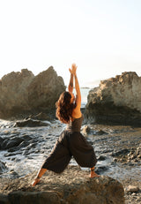 Shanti-Timelessgrey-Breathe-Darkgrey-1Jpeg