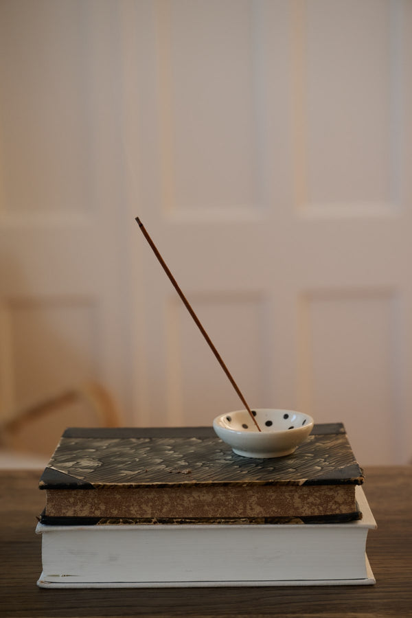 Signature Incense Holder Dotted LOW (1)