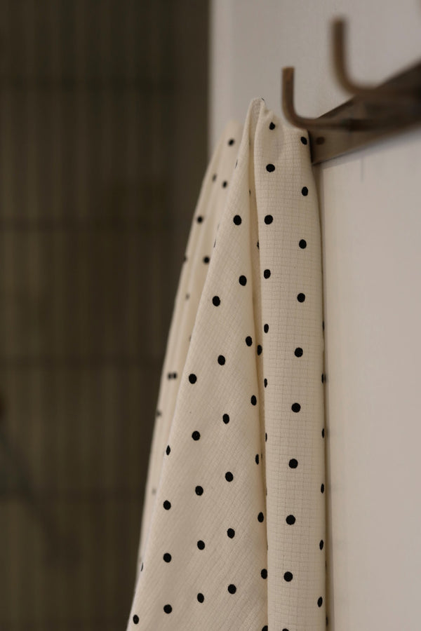 Dotted Mind Towel Pryce1