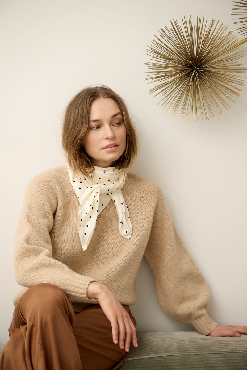 Sienna Knit Dotted Scarf Sea Pants Camel LOW
